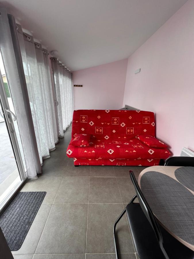 Chambres D'Hotes Chez Florence Montmerle-sur-Saone Eksteriør bilde