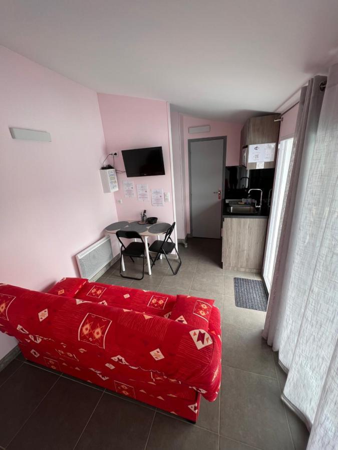 Chambres D'Hotes Chez Florence Montmerle-sur-Saone Eksteriør bilde